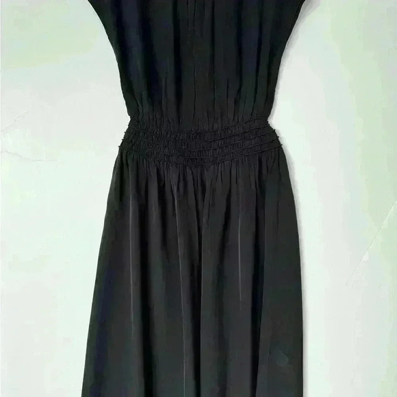 NWT! Everlane The Gathered Midi Dress - Picture 5 of 12